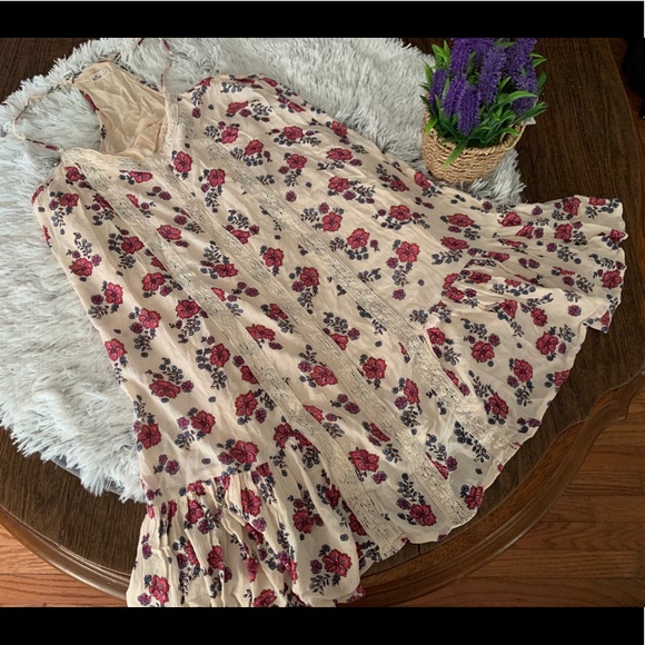 Hollister Tops - Hollister Top, Size Small, Adorable! 🌼🌿